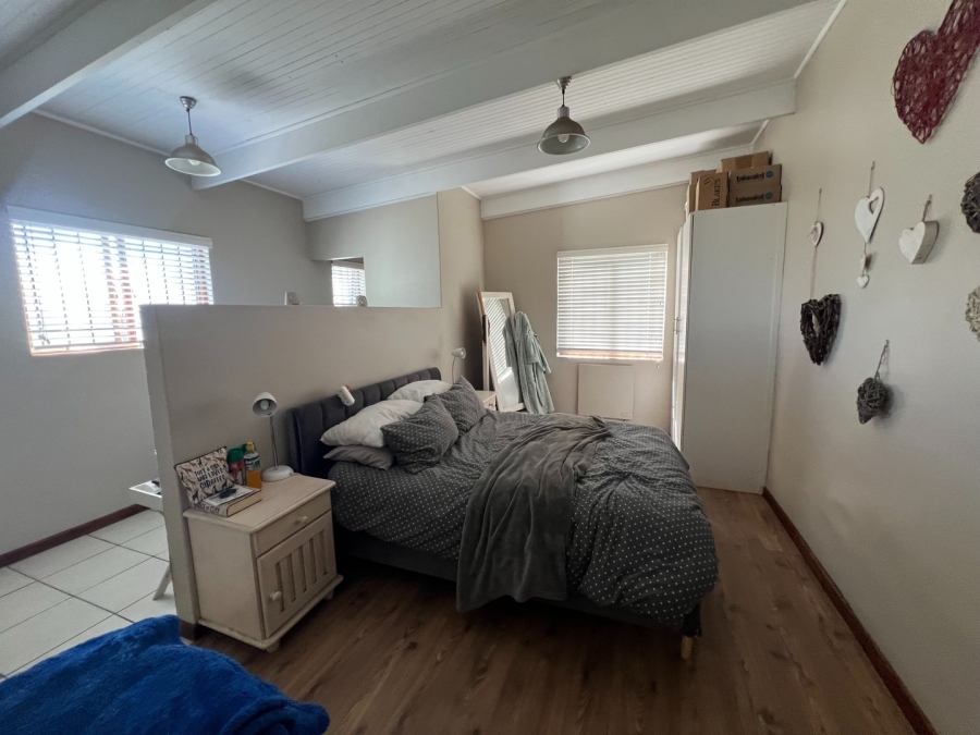 6 Bedroom Property for Sale in Jacobsbaai Western Cape